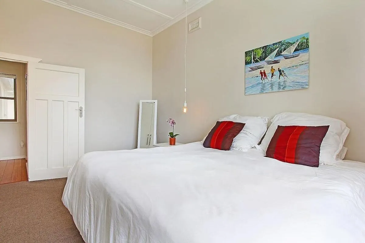 Daire Prince Edward T Cape Town